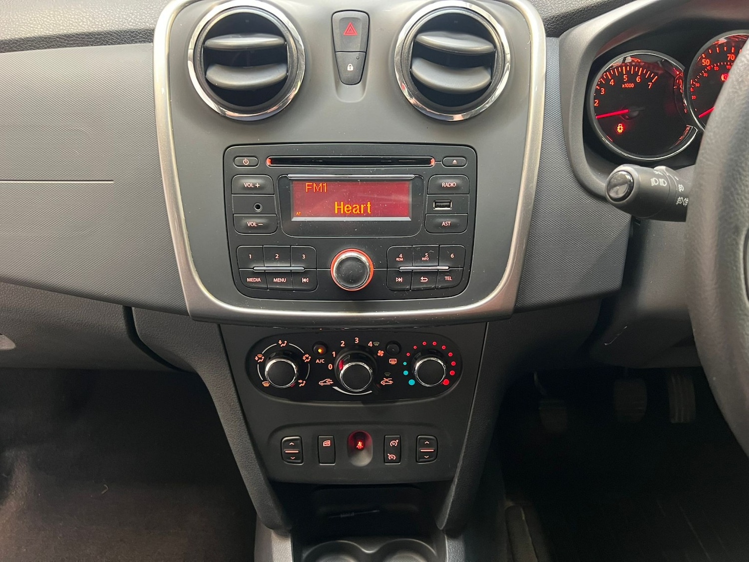 Used Dacia Logan MCV 2016 for sale - 78145814: Photo 22