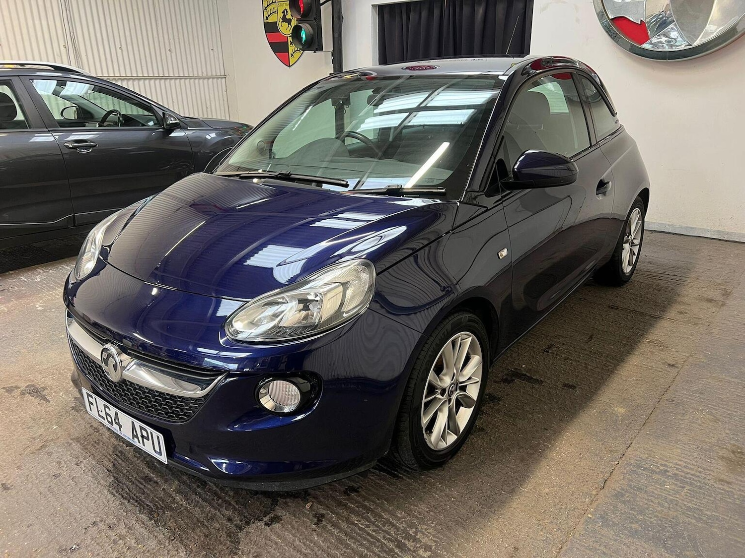 Used Vauxhall ADAM 2014 for sale - 77056570: Photo 2
