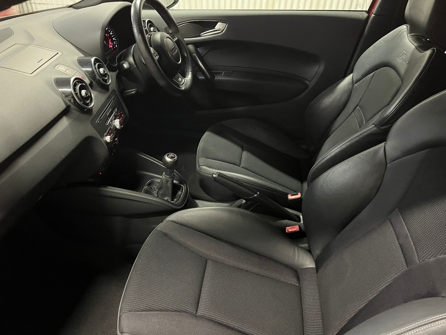 Used Audi A1 2012 for sale - 77370673: Photo 4