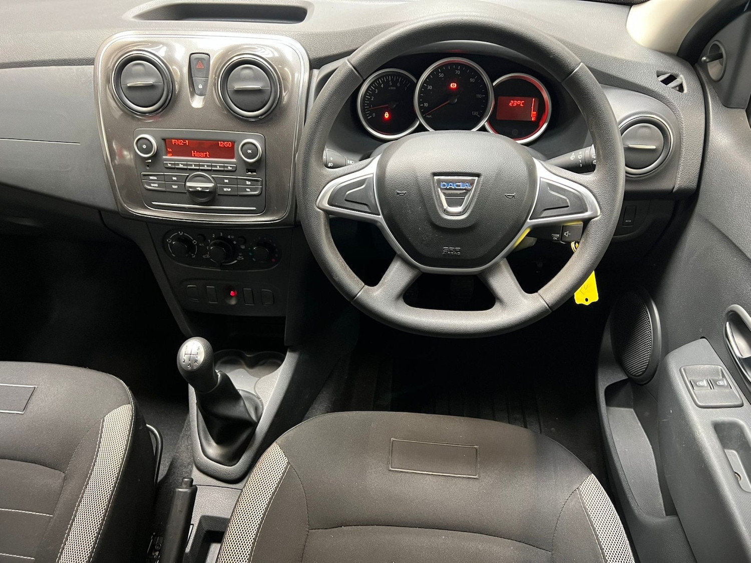 Used Dacia Sandero Stepway 2017 for sale - 78168773: Photo 18
