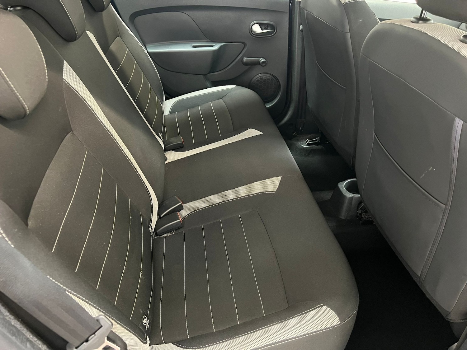 Used Dacia Sandero Stepway 2017 for sale - 78168773: Photo 21