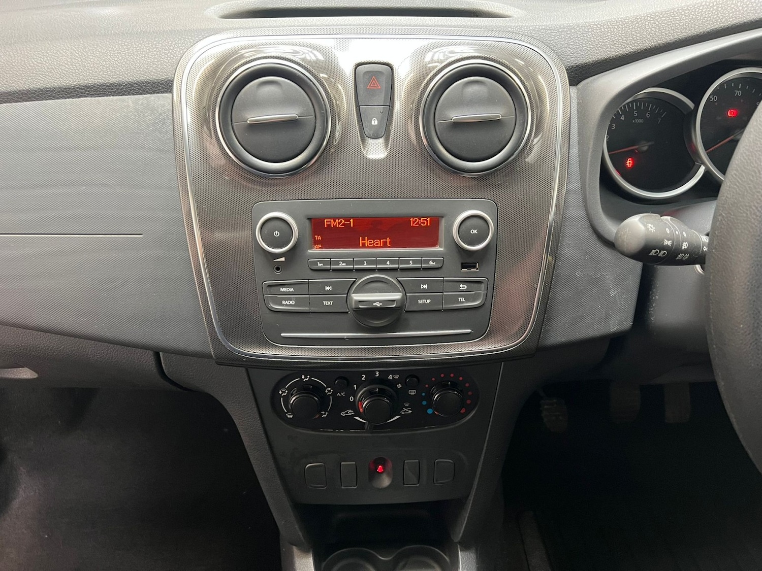 Used Dacia Sandero Stepway 2017 for sale - 78168773: Photo 24