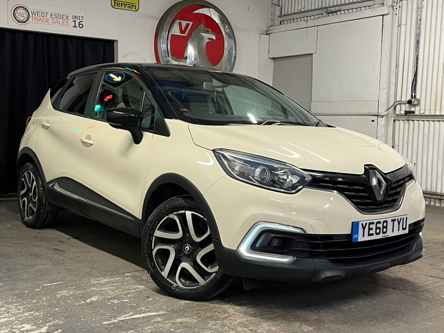 Used Renault Captur 2018 for sale - 77314082: Photo 3