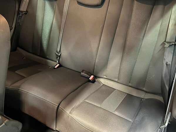 Used Renault Megane 2010 for sale - 76273330: Photo 23