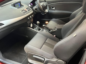 Used Renault Megane 2010 for sale - 76273330: Photo 4