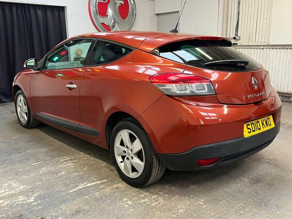 Used Renault Megane 2010 for sale - 76273330: Photo 8