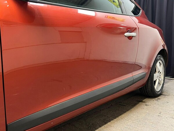 Used Renault Megane 2010 for sale - 76273330: Photo 9