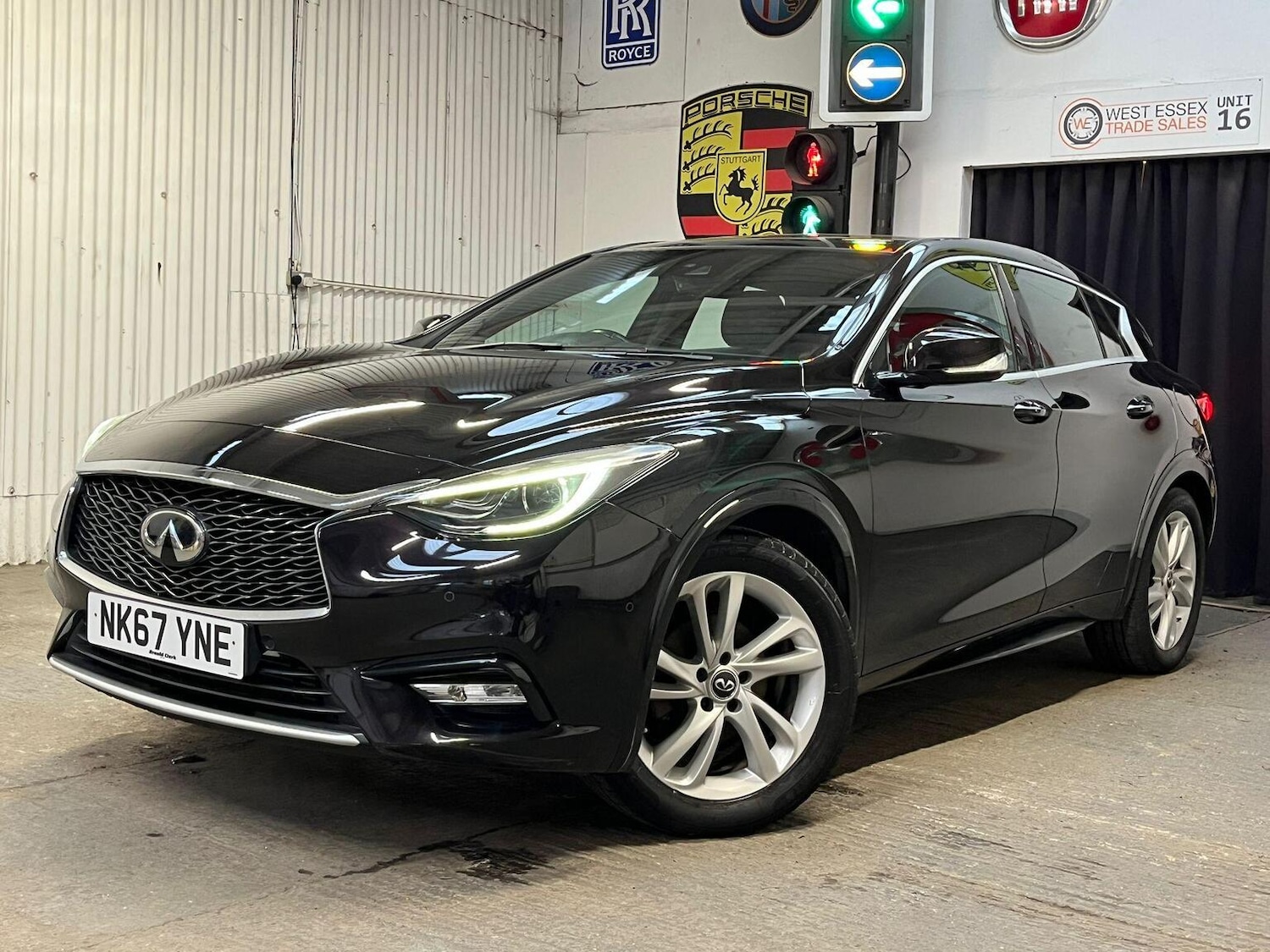 Used Infiniti Q30 2017 for sale - 76643380: Photo 1