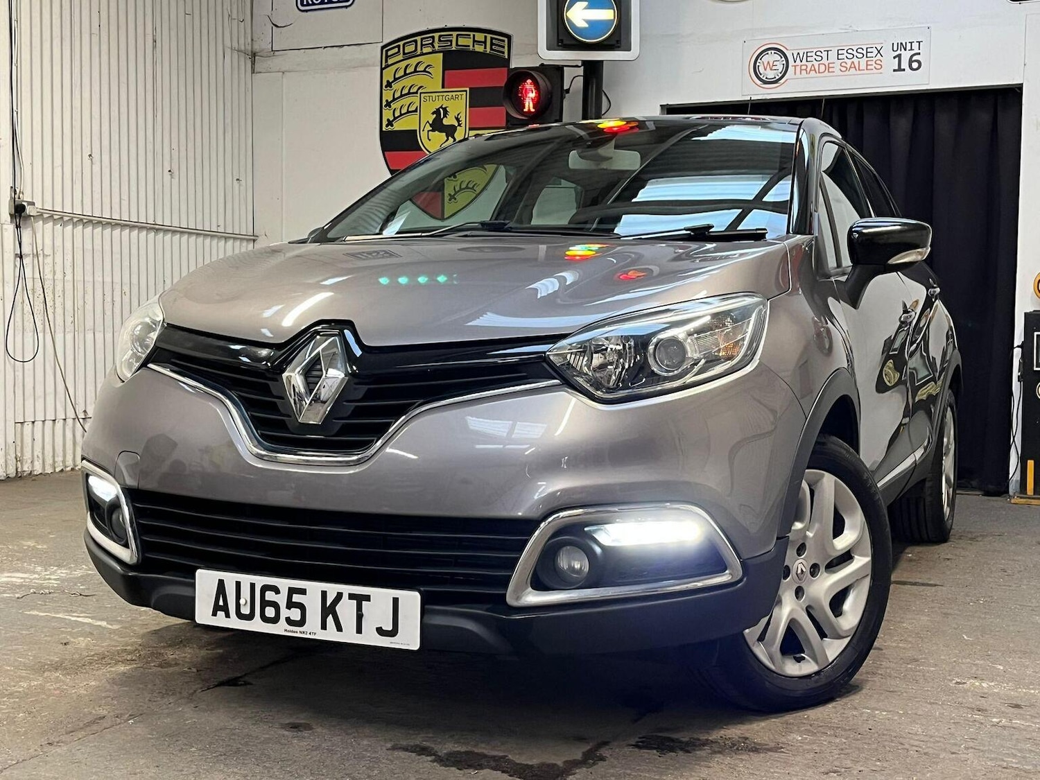 Used Renault Captur 2015 for sale - 76397049: Photo 15