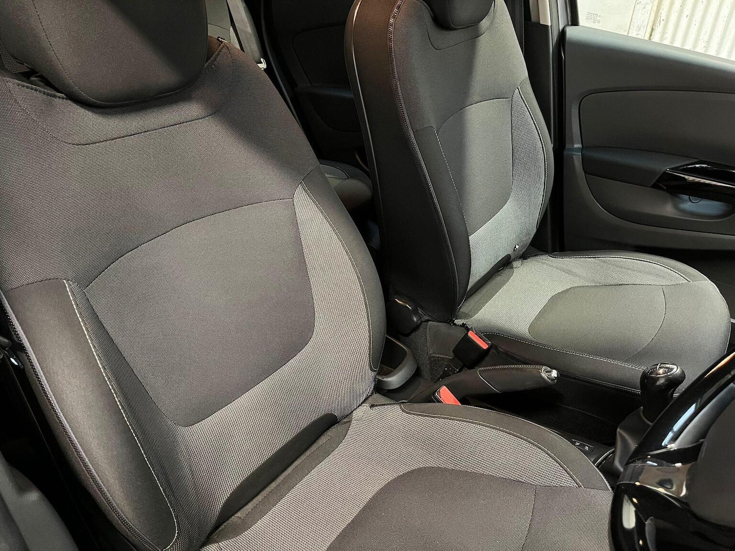 Used Renault Captur 2015 for sale - 76397049: Photo 21