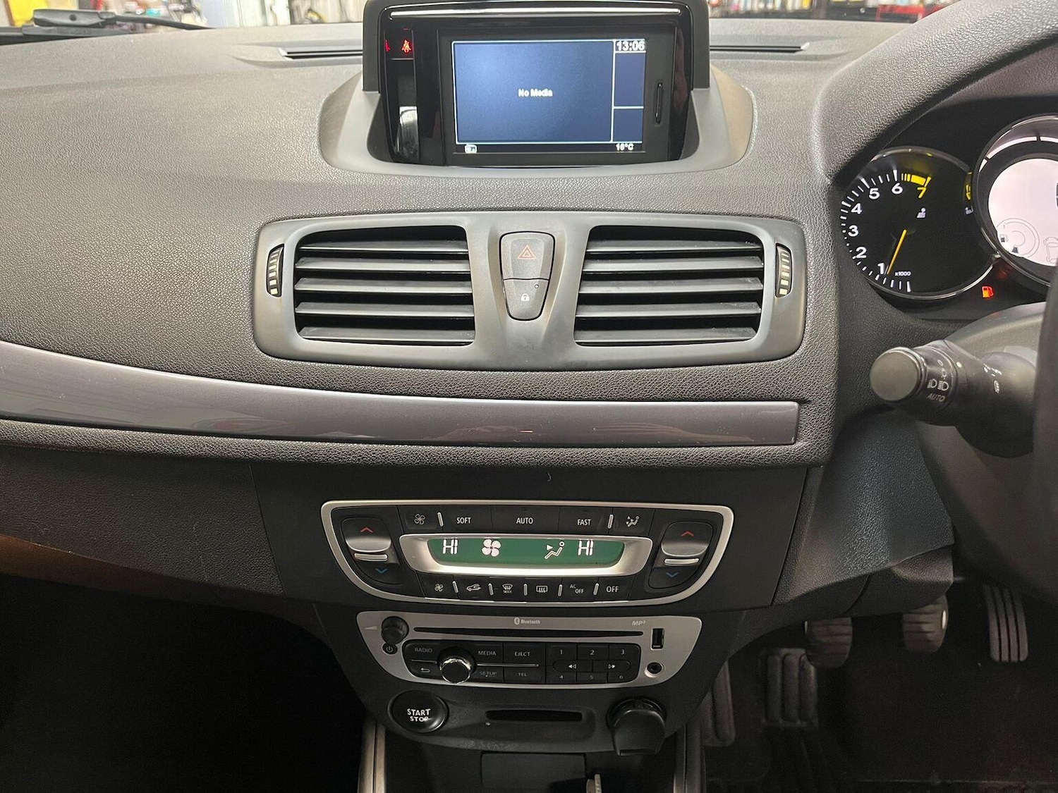 Used Renault Megane 2014 for sale - 77154424: Photo 19