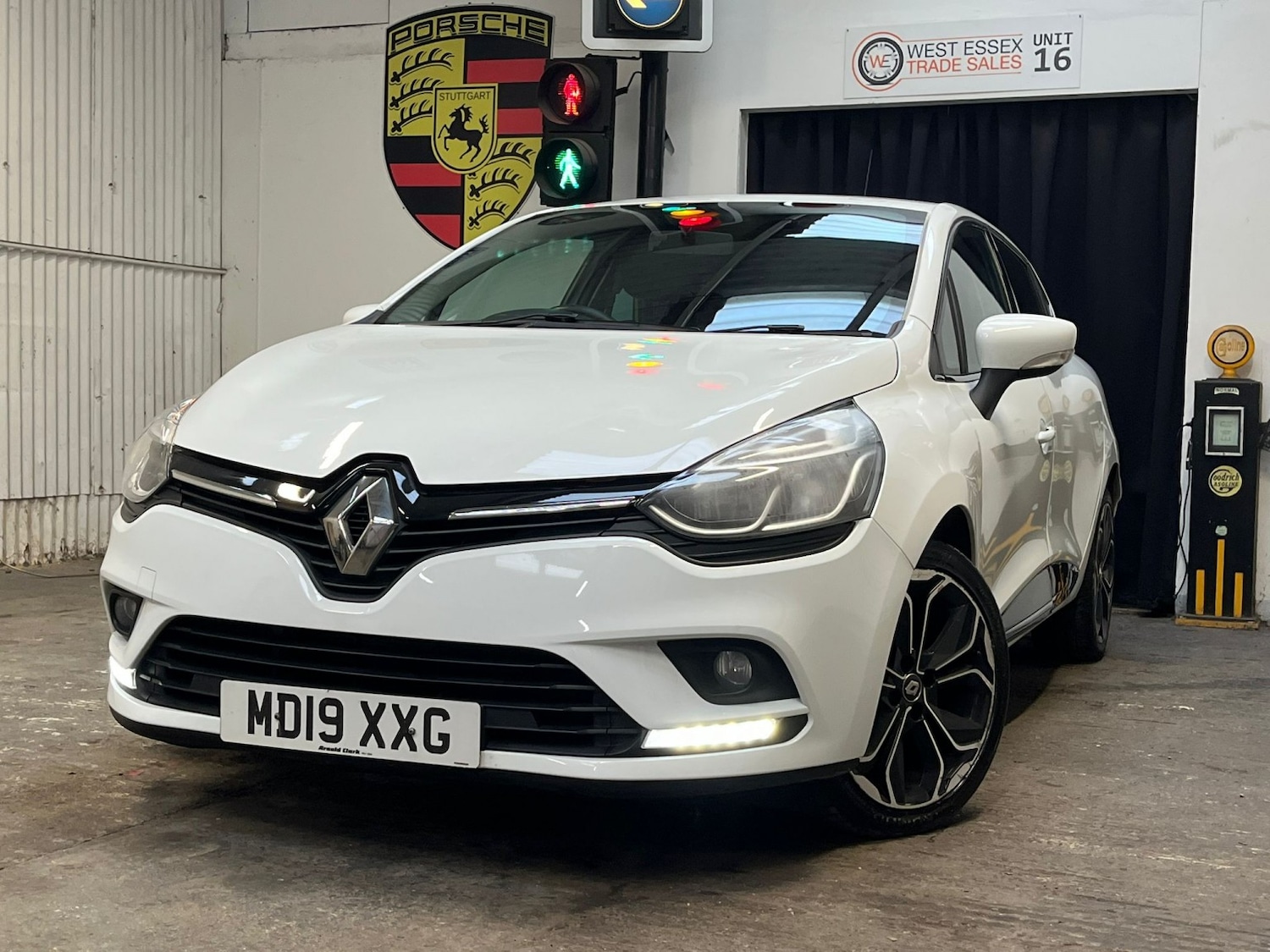 Used Renault Clio 2019 for sale - 77478156: Photo 14