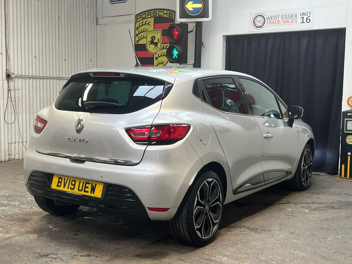 Used Renault Clio 2019 for sale - 77465590: Photo 6