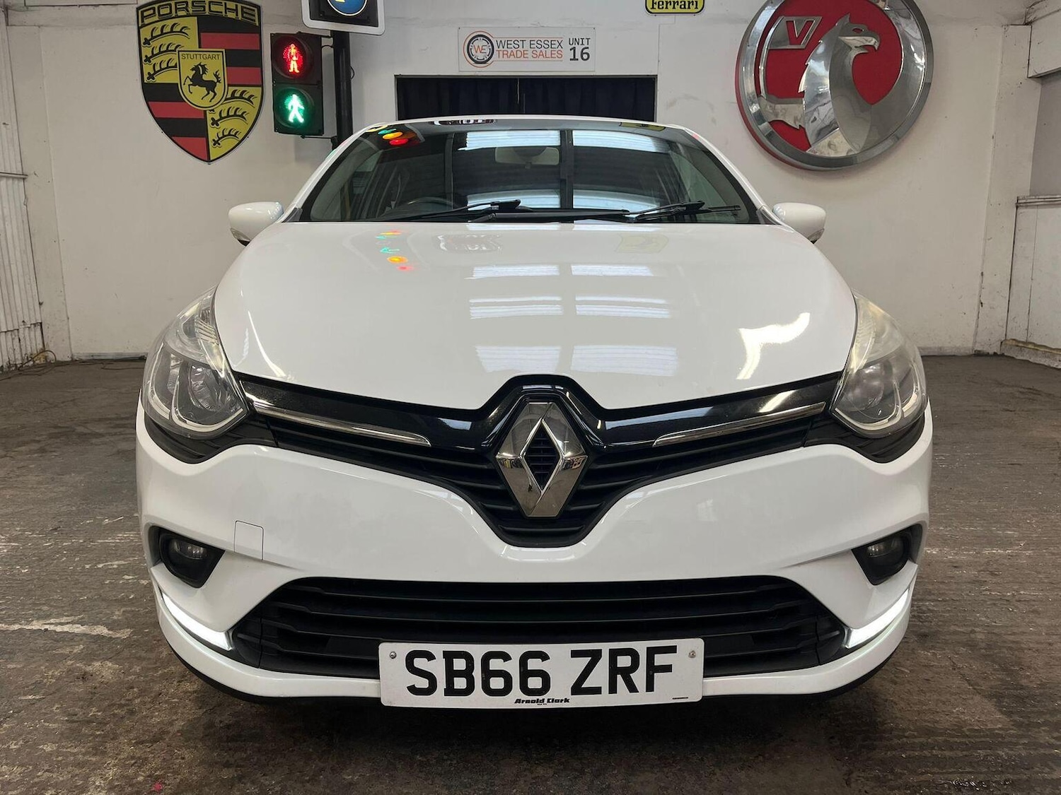 Used Renault Clio 2016 for sale - 76656131: Photo 14