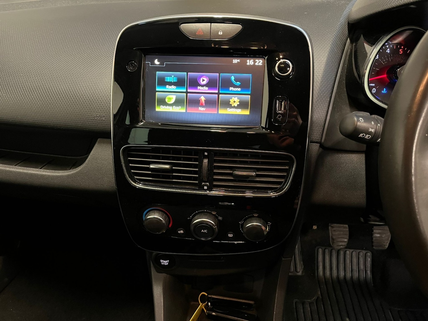 Used Renault Clio 2016 for sale - 77851236: Photo 21