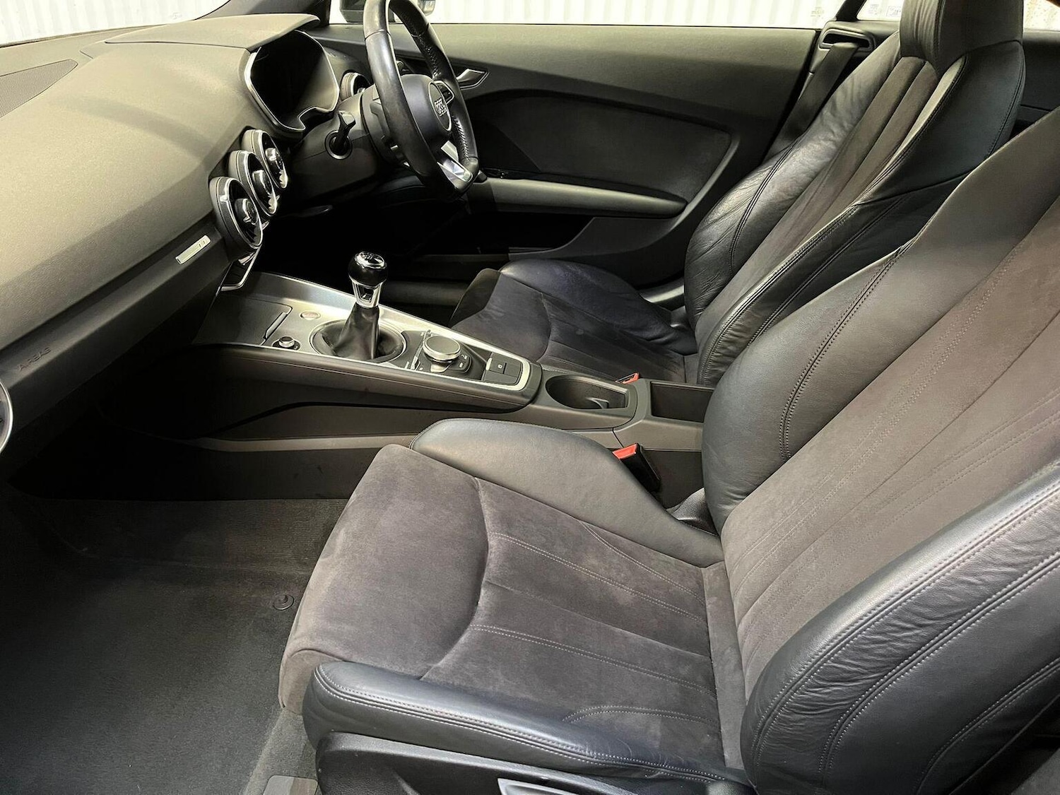 Used Audi TT 2015 for sale - 77258830: Photo 4