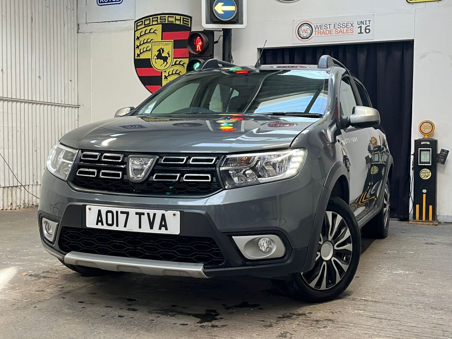 Used Dacia Sandero Stepway 2017 for sale - 77707276: Photo 15