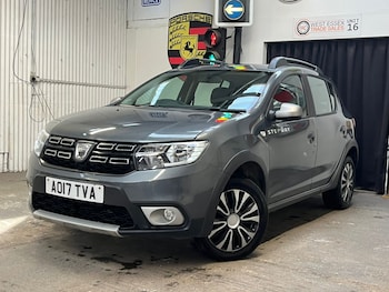 Used Dacia Sandero Stepway 2017 for sale - 77707276: Photo