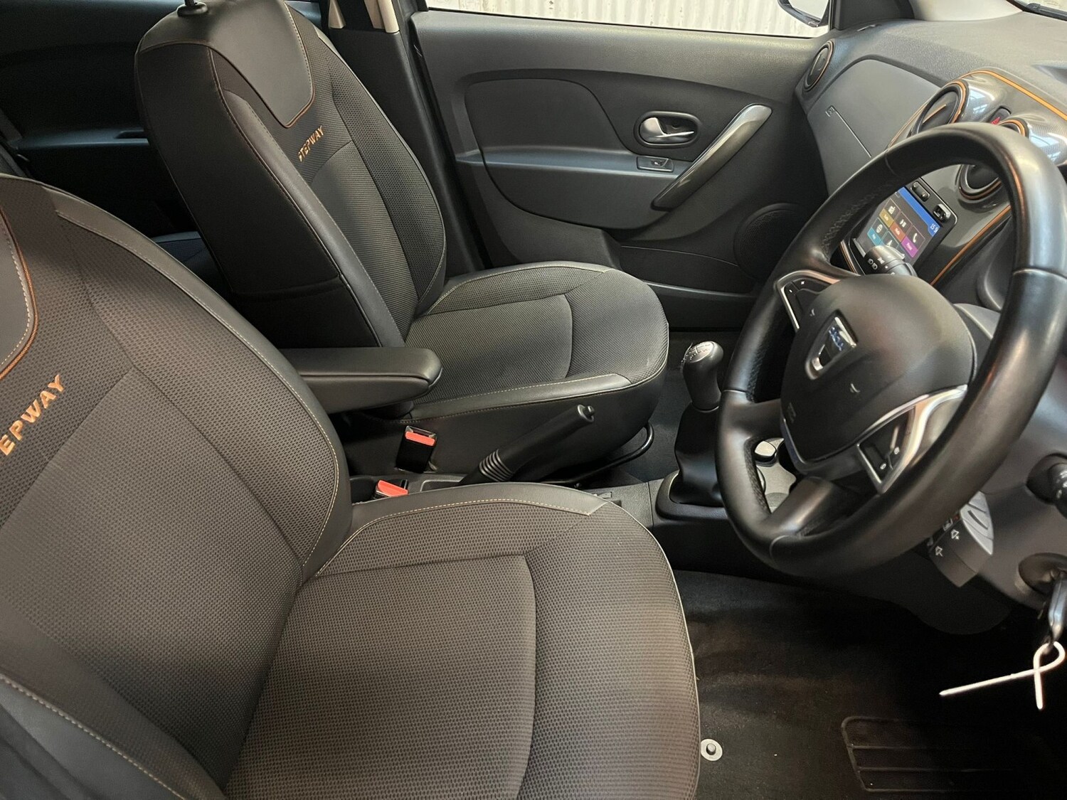 Used Dacia Sandero Stepway 2017 for sale - 77707276: Photo 20