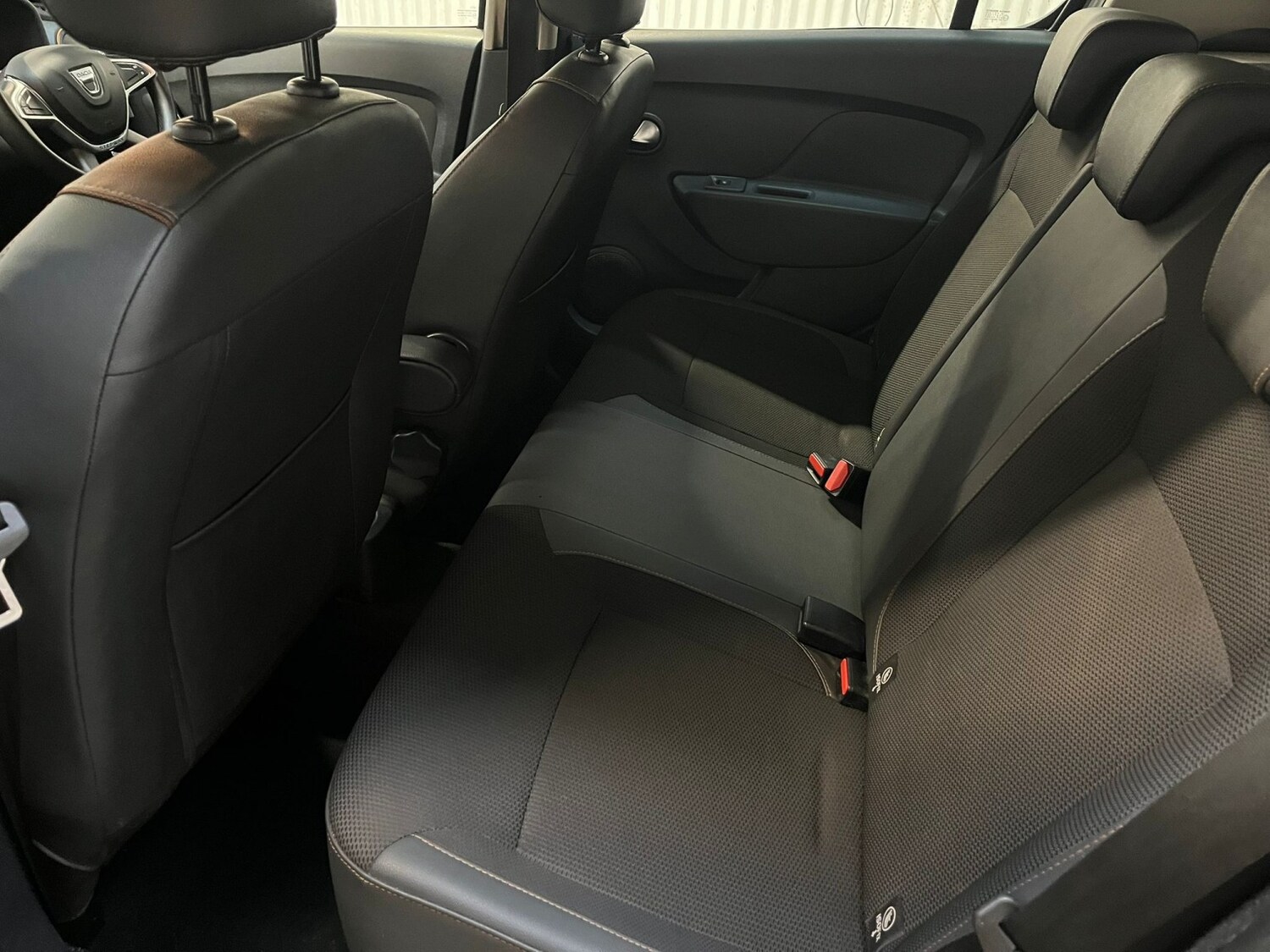 Used Dacia Sandero Stepway 2017 for sale - 77707276: Photo 23