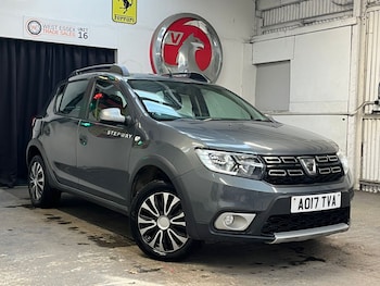 Used Dacia Sandero Stepway 2017 for sale - 77707276: Photo