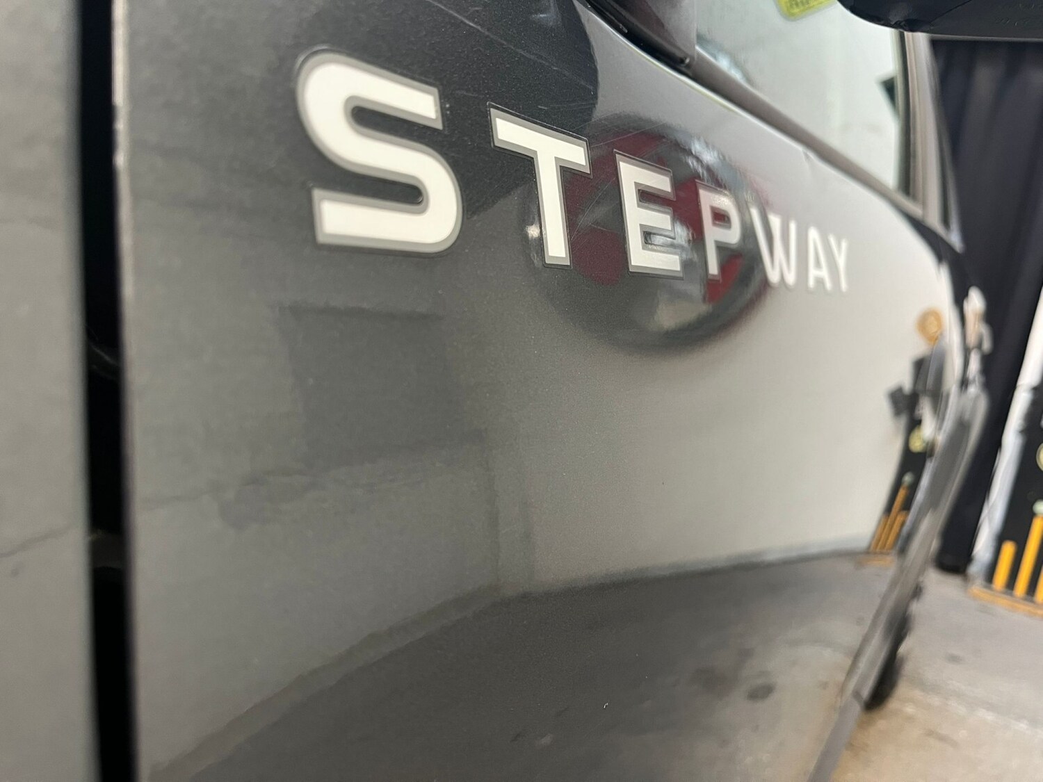 Used Dacia Sandero Stepway 2017 for sale - 77707276: Photo 9