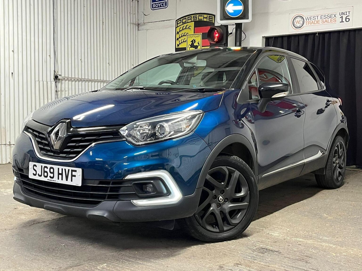 Used Renault Captur 2019 for sale - 76631559: Photo 1