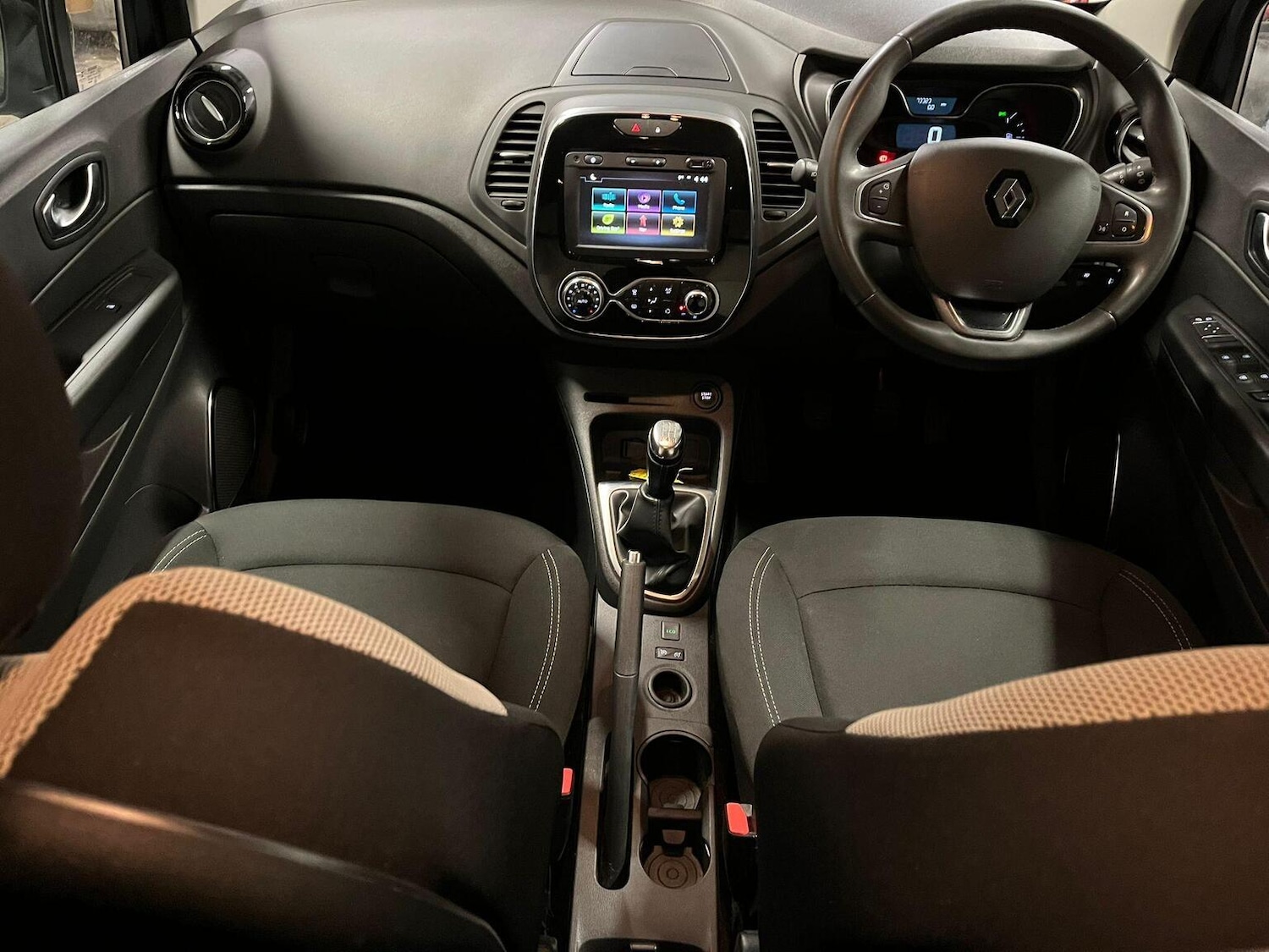 Used Renault Captur 2019 for sale - 76631559: Photo 16
