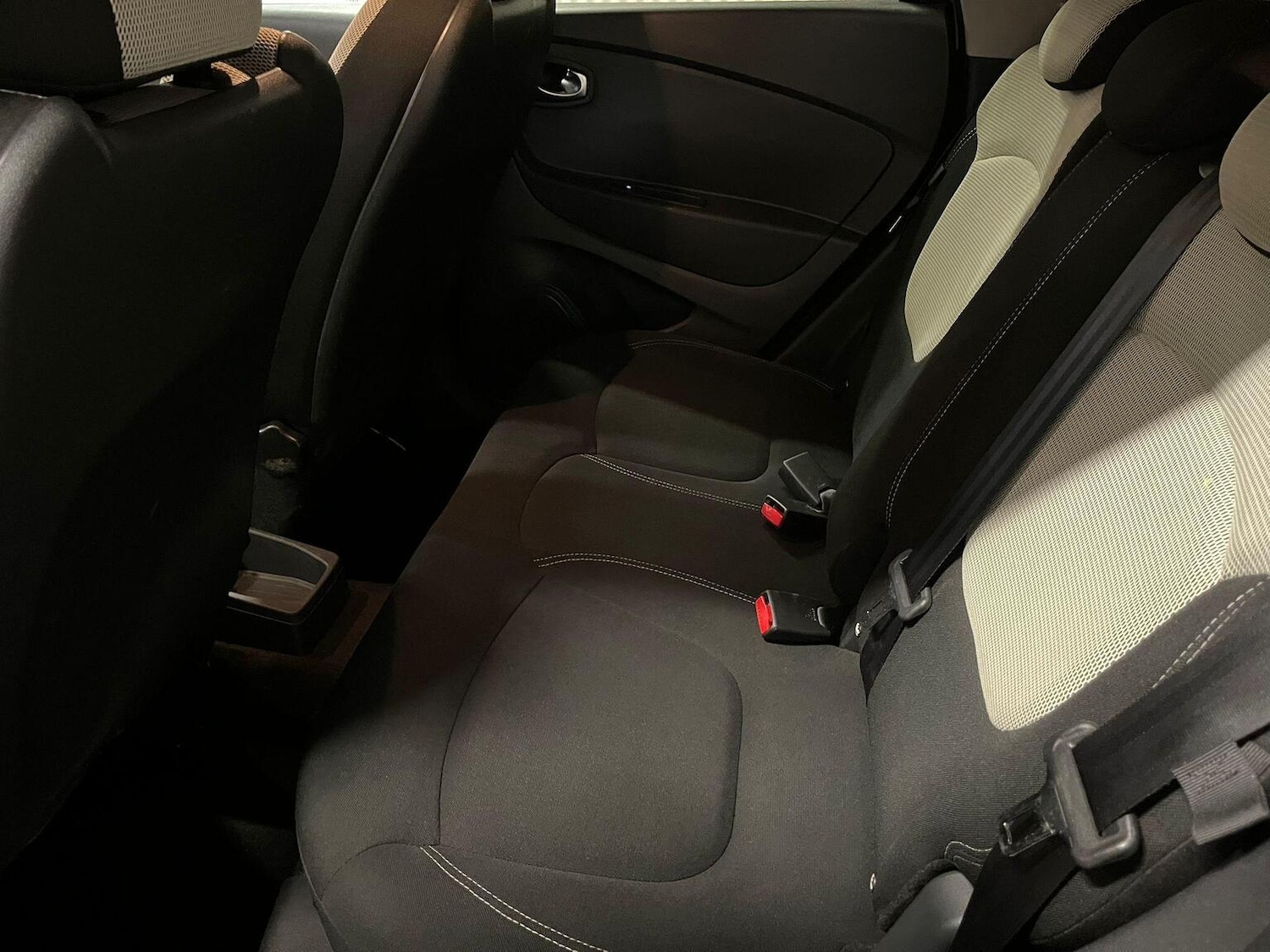 Used Renault Captur 2019 for sale - 76631559: Photo 23