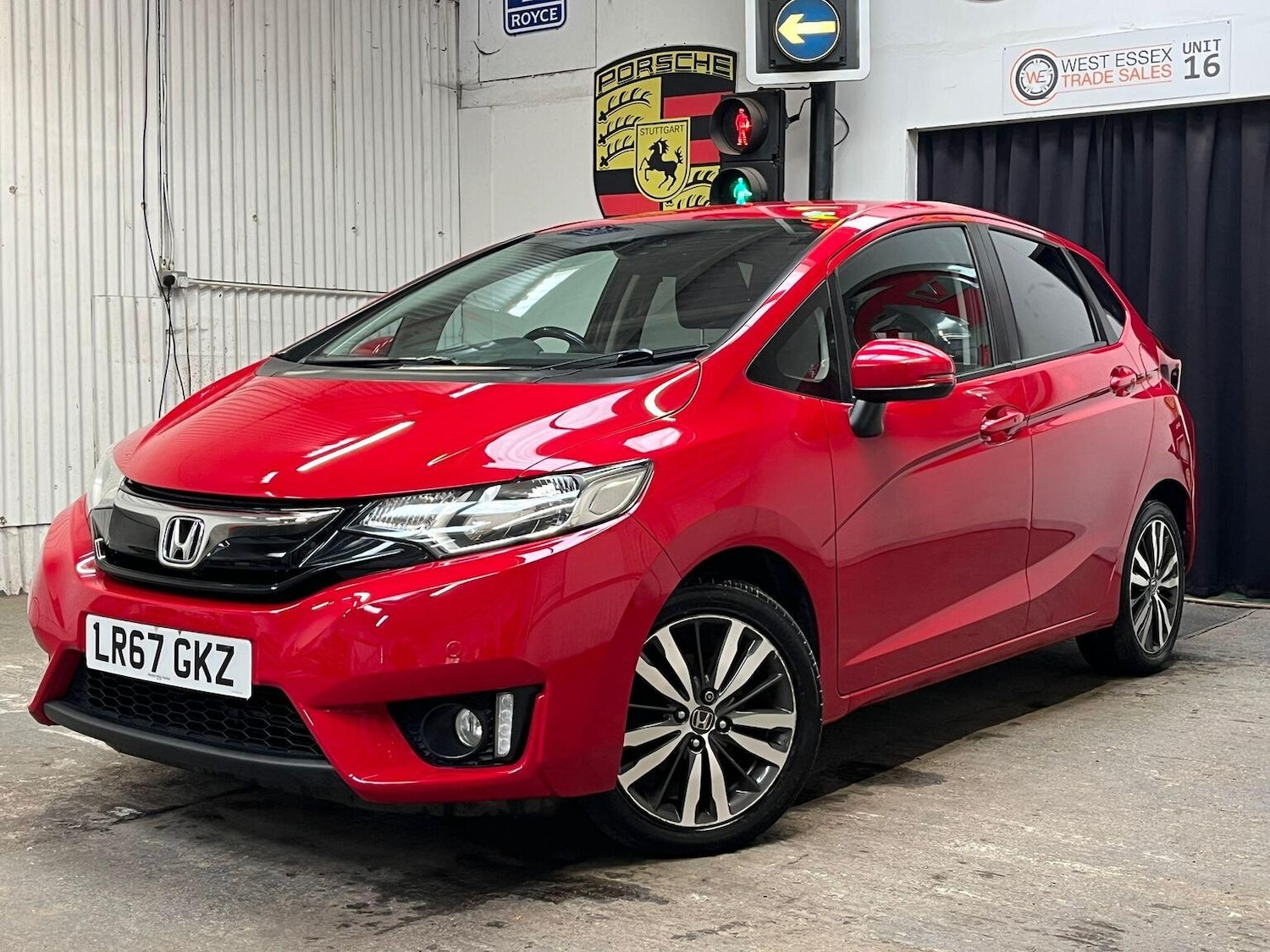 Used Honda Jazz 2017 for sale - 76305481: Photo 1