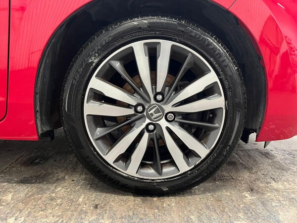 Used Honda Jazz 2017 for sale - 76305481: Photo 11