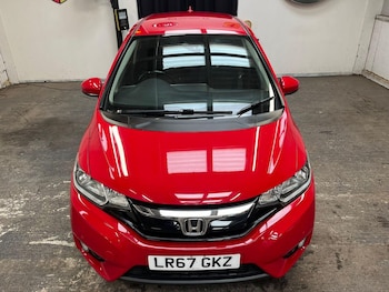 Used Honda Jazz 2017 for sale - 76305481: Photo 4