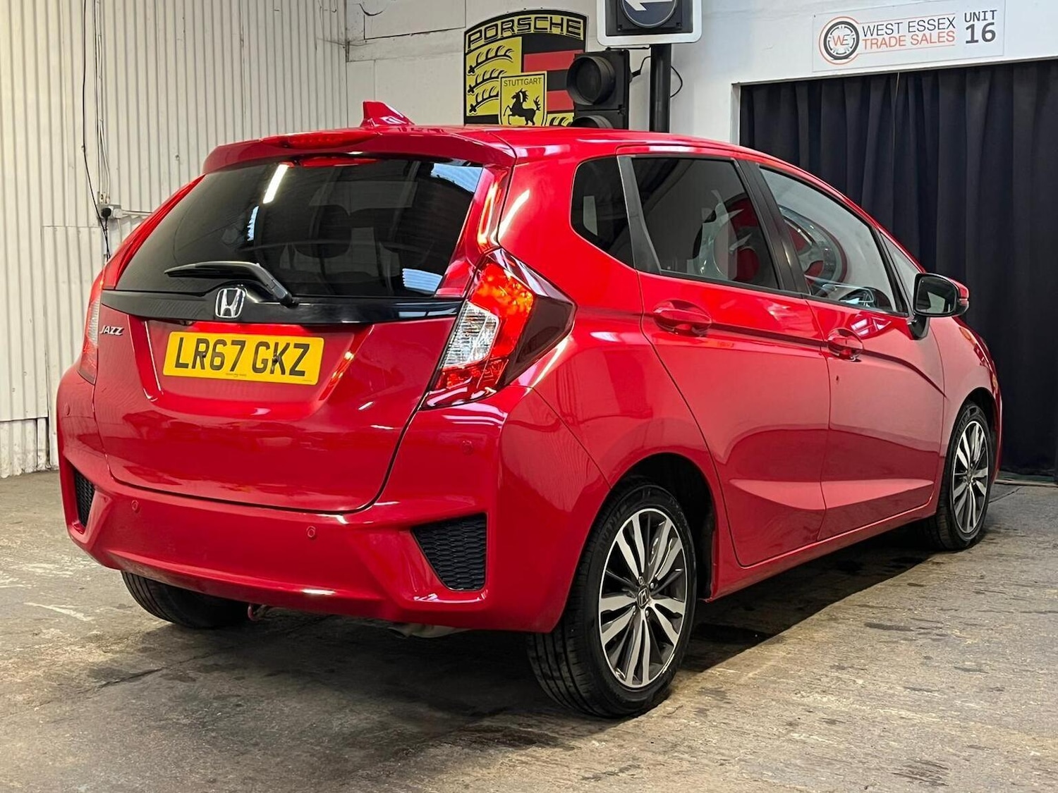 Used Honda Jazz 2017 for sale - 76305481: Photo 6