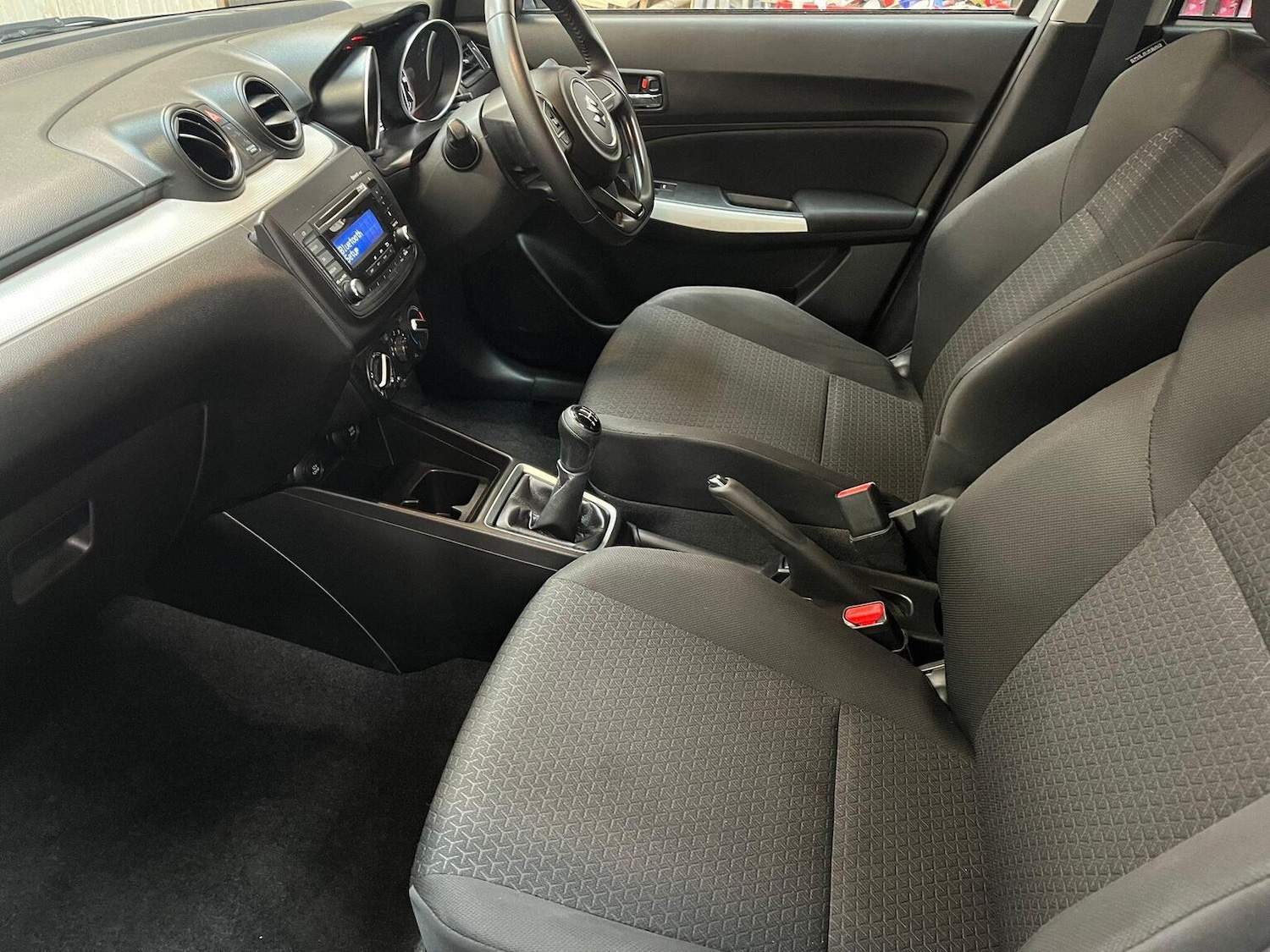 Used Suzuki Swift 2020 for sale - 76305591: Photo 4