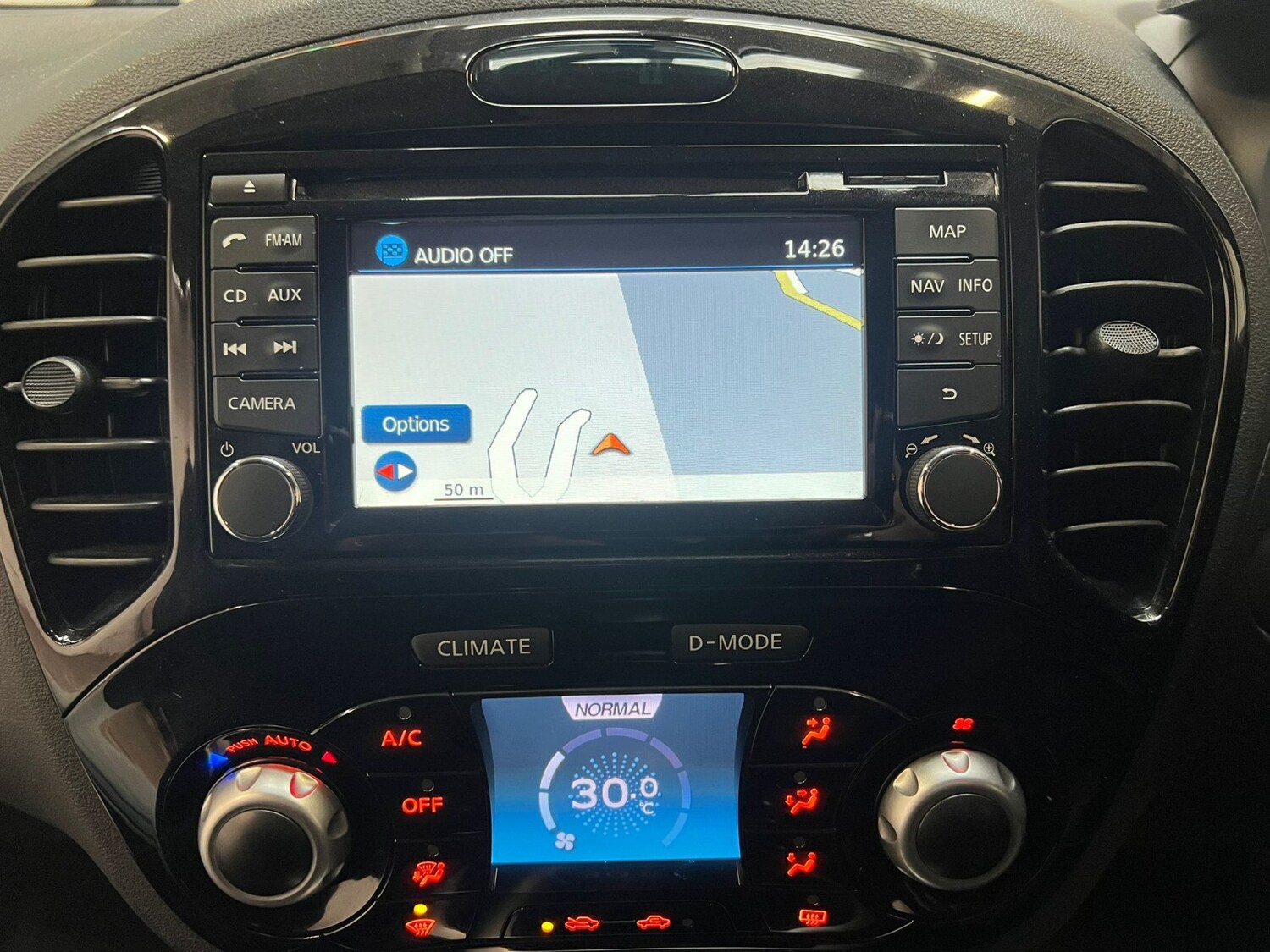 Used Nissan Juke 2014 for sale - 77906540: Photo 25