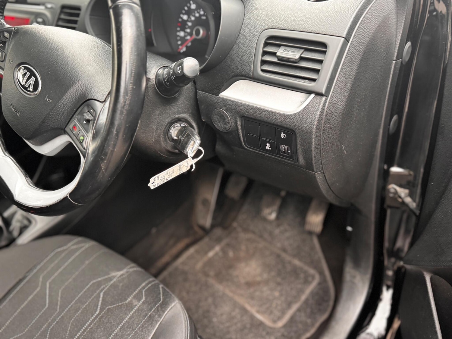 Used Kia Picanto 2014 for sale - 76701621: Photo 38