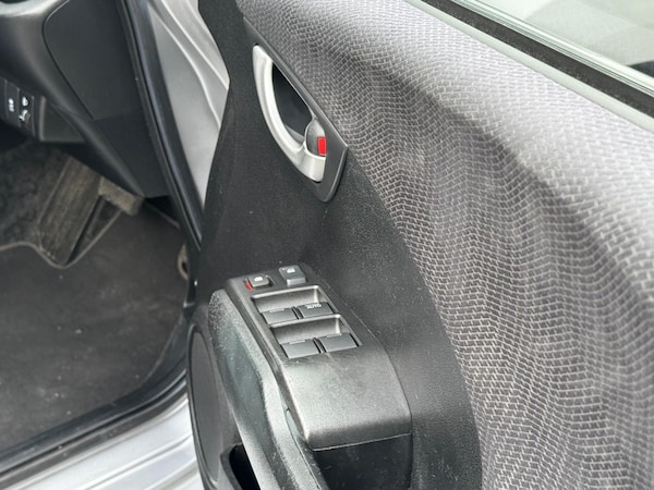 Used Honda Jazz 2011 for sale - 75258407: Photo 26
