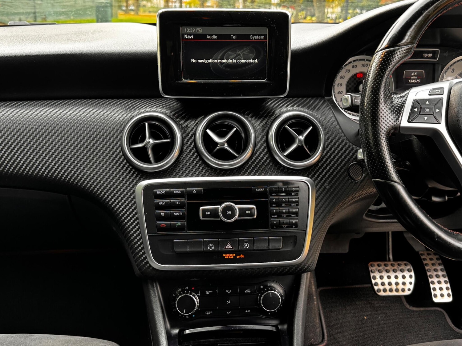 Used Mercedes-Benz A-Class 2015 for sale - 77156465: Photo 22