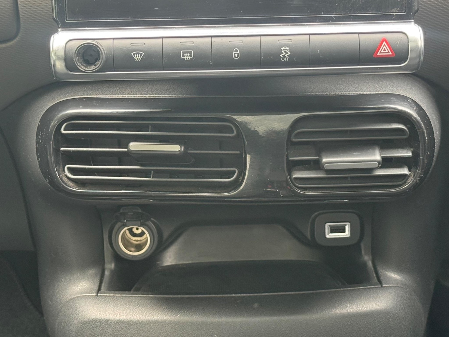 Vehicle 33