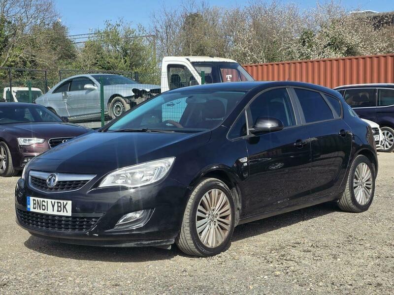 Used Vauxhall Astra 2011 for sale - 78046865: Photo 3