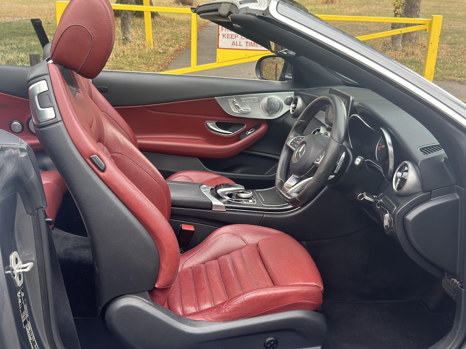 Used Mercedes-Benz C Class 2017 for sale - 76989010: Photo 17