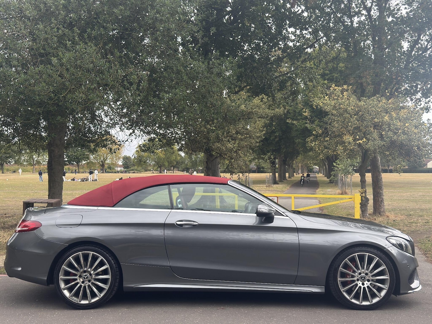Used Mercedes-Benz C Class 2017 for sale - 76989010: Photo 2