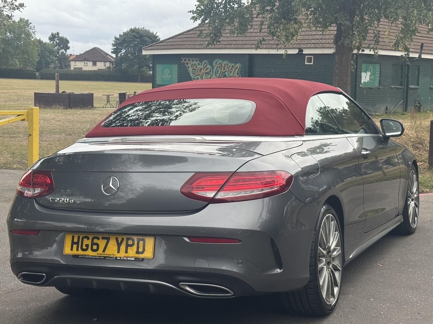 Used Mercedes-Benz C Class 2017 for sale - 76989010: Photo 3