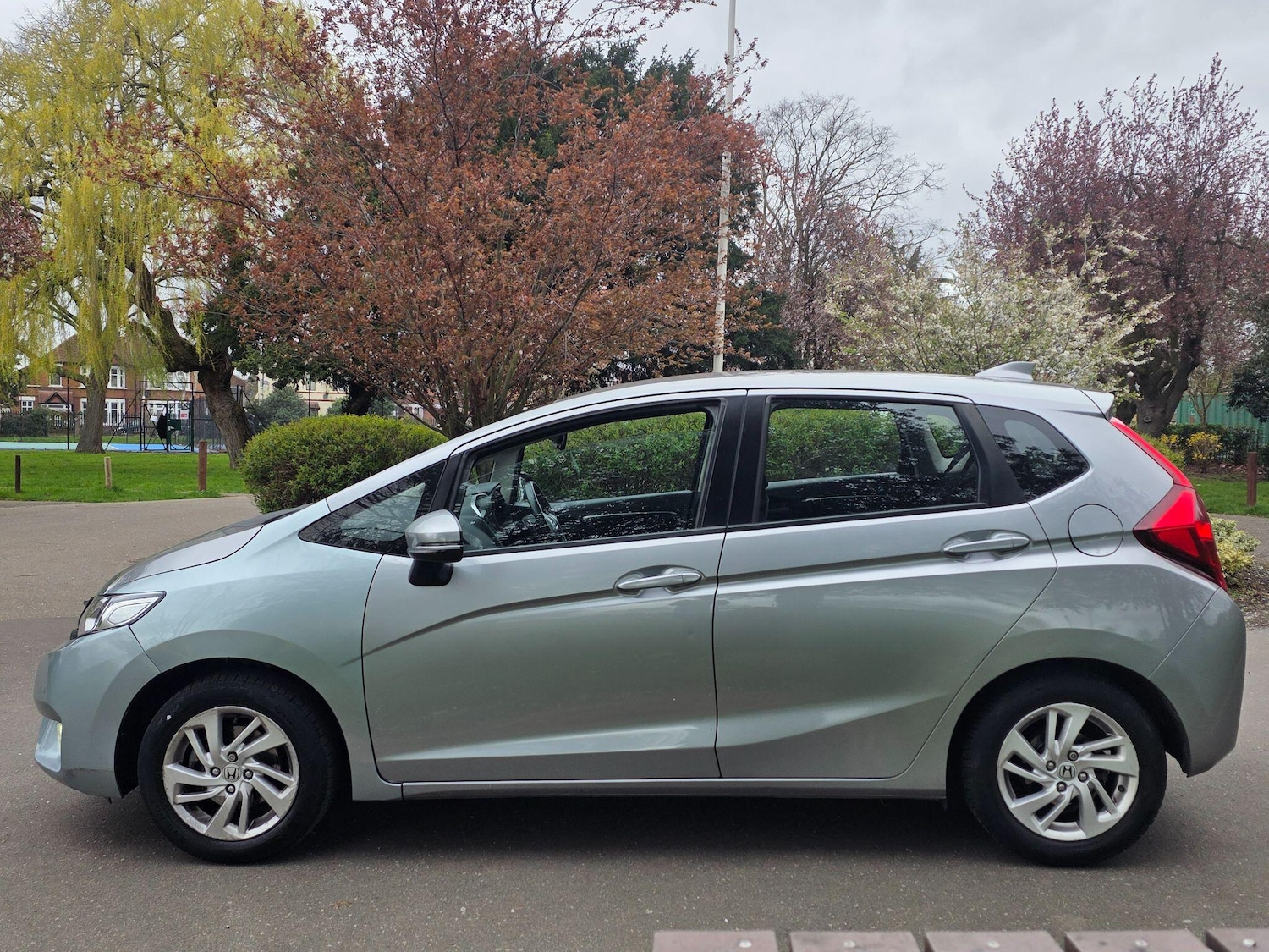 Used Honda Jazz 2016 for sale - 77909510: Photo 15