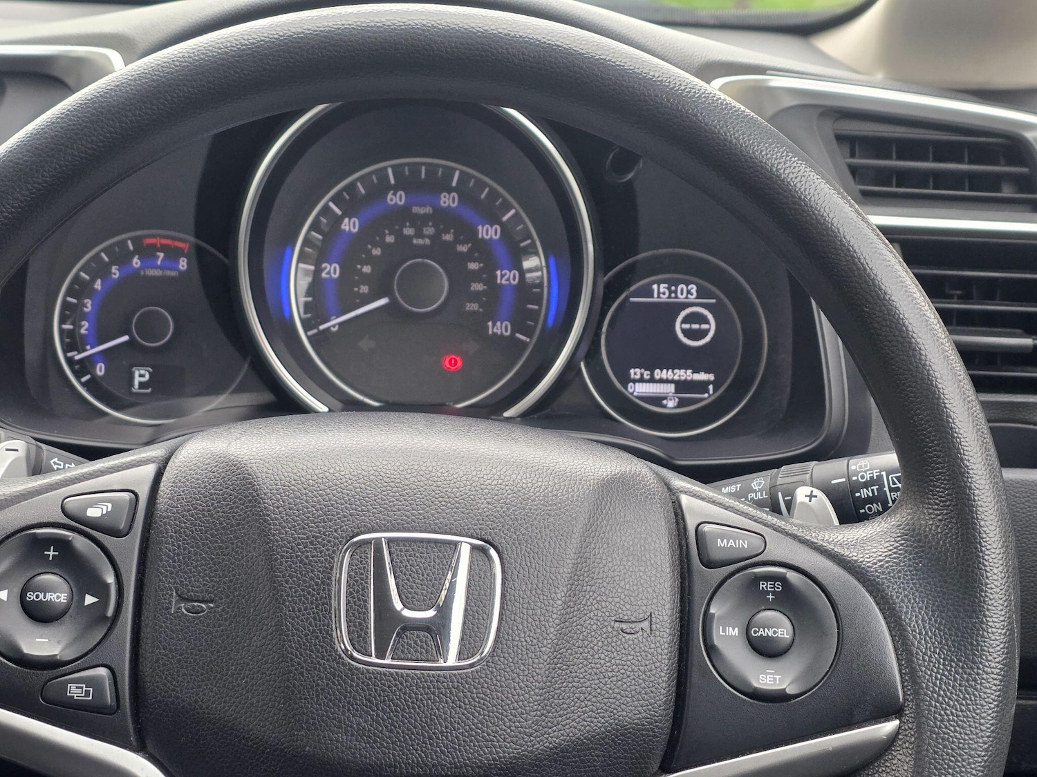 Used Honda Jazz 2016 for sale - 77909510: Photo 37