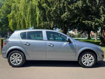 Used Vauxhall Astra 2010 for sale - 74632190: Photo