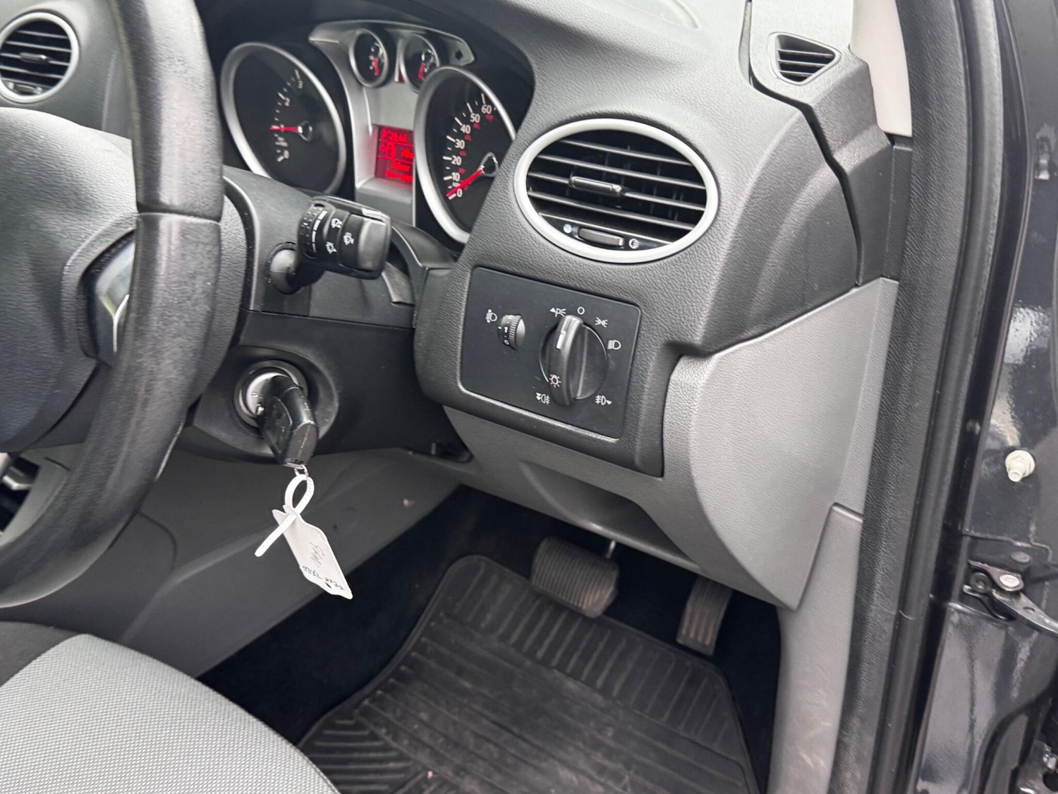 Used Ford Focus 2008 for sale - 76083970: Photo 29