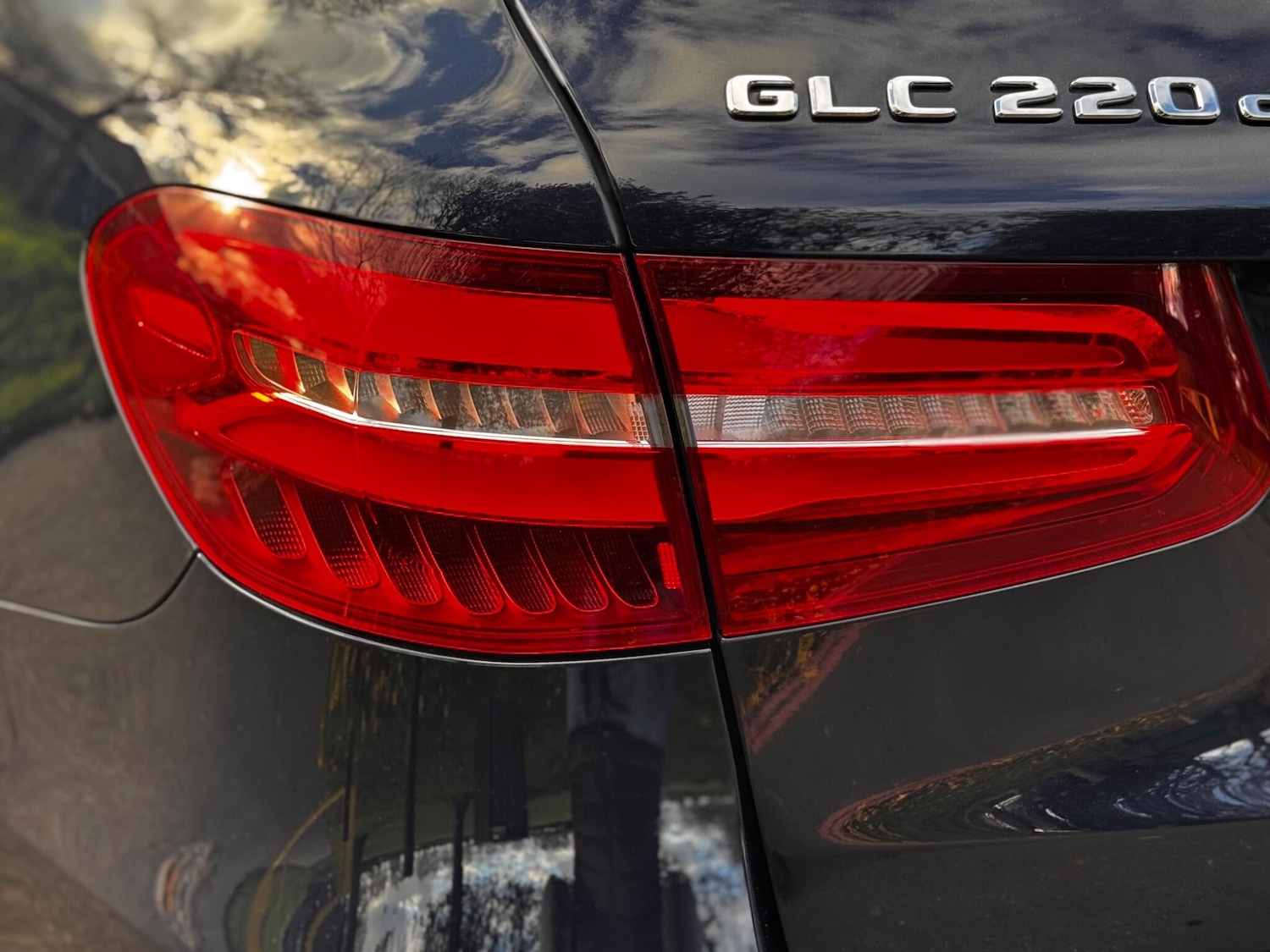 Used Mercedes-Benz GLC 2017 for sale - 76743576: Photo 32