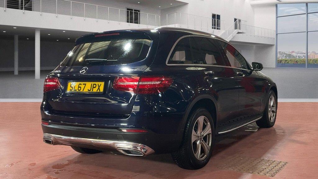Used Mercedes-Benz GLC 2017 for sale - 76743576: Photo 4