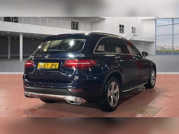 Used Mercedes-Benz GLC 2017 for sale - 76743576: Photo